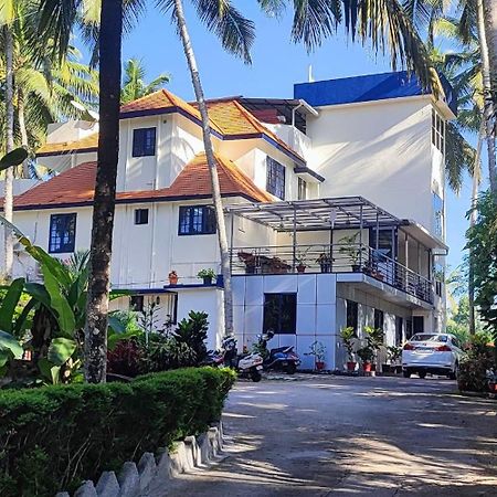 Indeevaram Apartments コーバラム エクステリア 写真