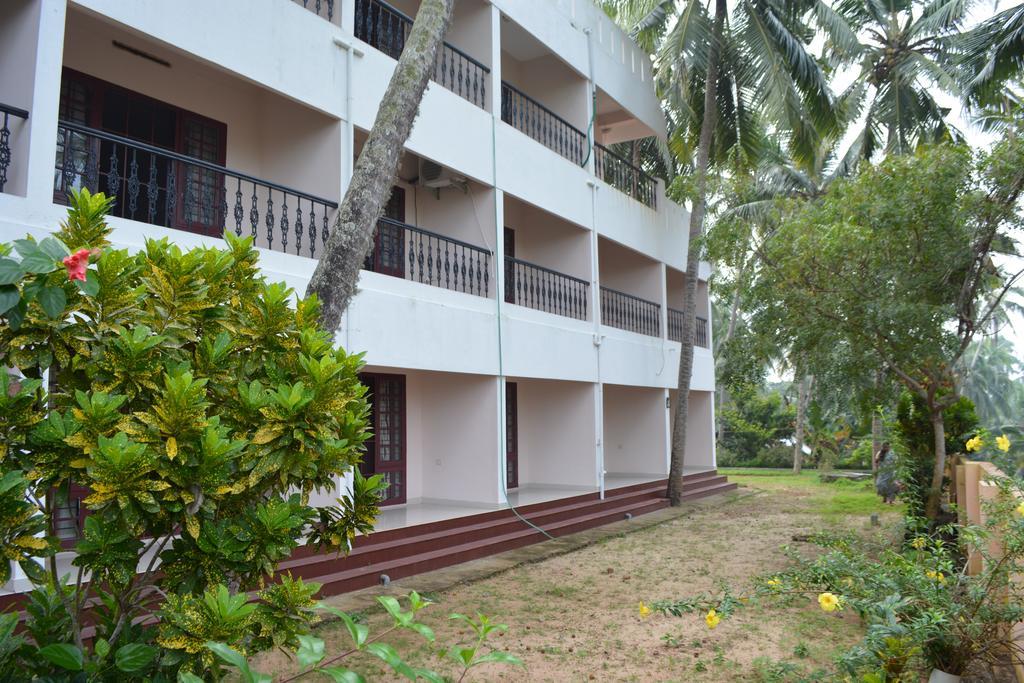 Indeevaram Apartments コーバラム エクステリア 写真