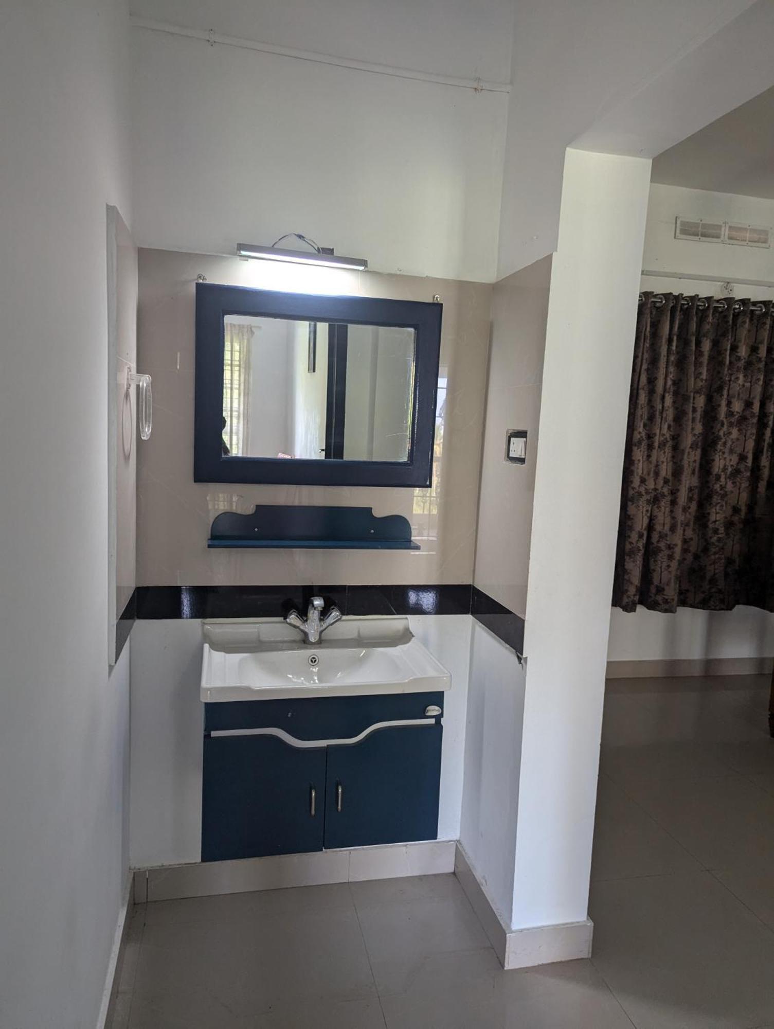 Indeevaram Apartments コーバラム エクステリア 写真
